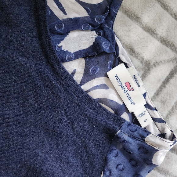 Vinyard Vines navy blue sweater, Small - Picture 7 of 8